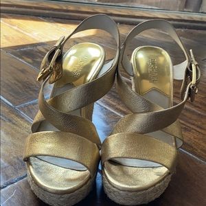 Michael Kors wedges W7